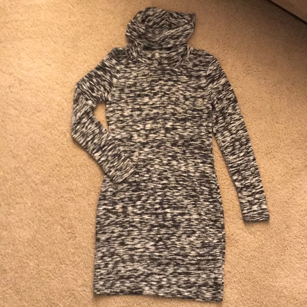 BNWT Old Navy cowl neck sweater dress